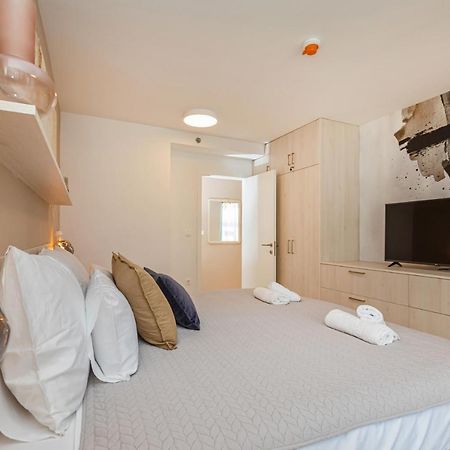 Sunny Lol Port Apartments In The City Centre Дубровник Екстериор снимка