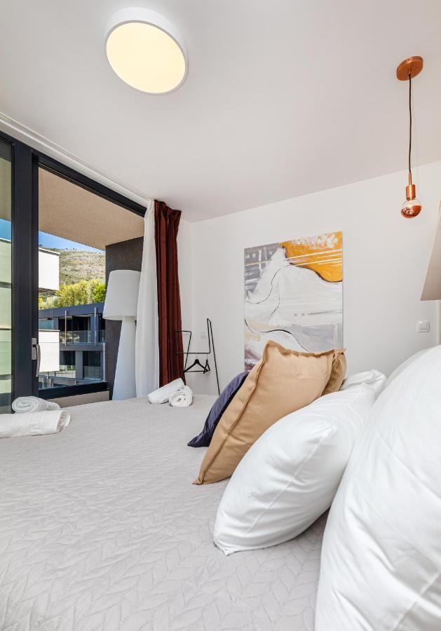 Sunny Lol Port Apartments In The City Centre Дубровник Екстериор снимка