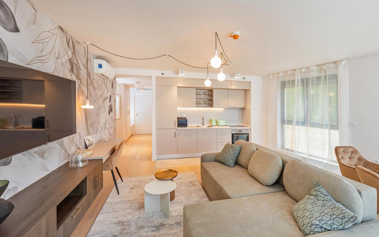 Sunny Lol Port Apartments In The City Centre Дубровник Екстериор снимка